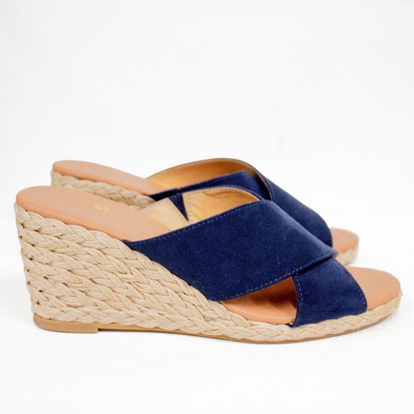 Sold! - Picture 5 of 12